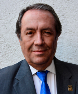 Santiago García González